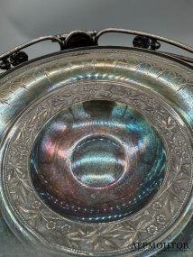 Блюдо для сервировки с маскаронами. Металл, серебрение, Bridgeport Silver Co., США, начало 20 века