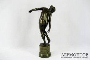 Диана. Бронза, патинирование, мрамор. Европа, XIX век.