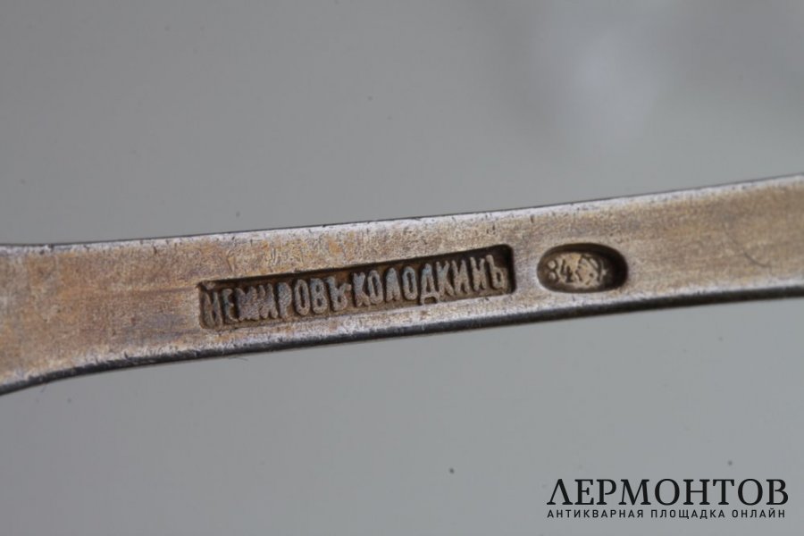 Ложка десертная. Серебро 84 пробы, золочение. Россия, Немиров-Колодкин, 1899-1908.