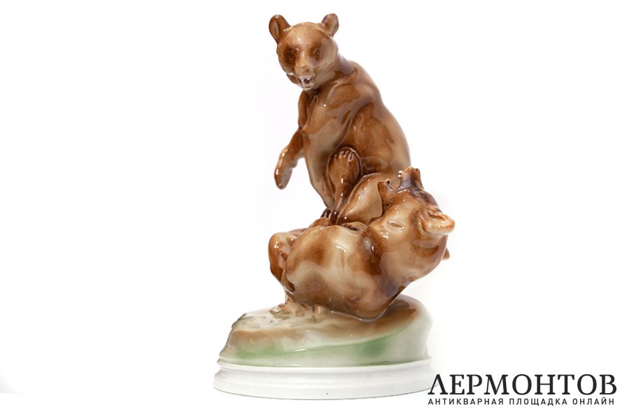 Скульптура Играющие медведи. Венгрия, ман-ра Zsolnay. 1920- 1930-е гг. Фарфор, роспись. 