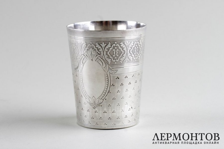 Стакан для воды или вина в стиле ампир. Серебро 950 пробы. Франция, XIX в.