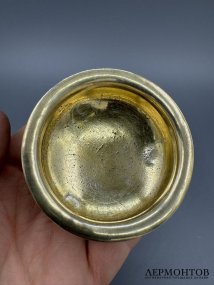 Солонка на ножках-шариках. Серебро 84 пробы, золочение, И. С. Губкин, Россия, 1862 го
