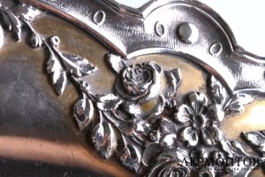 Блюдо круглое на ножках в стиле ампир. Серебро 950 пробы. Франция, XIX в.