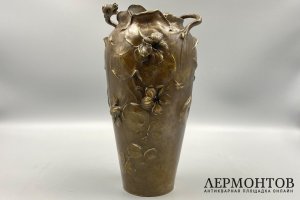 Ваза в стиле Модерн. Франция, 1900-е гг. Бронза.