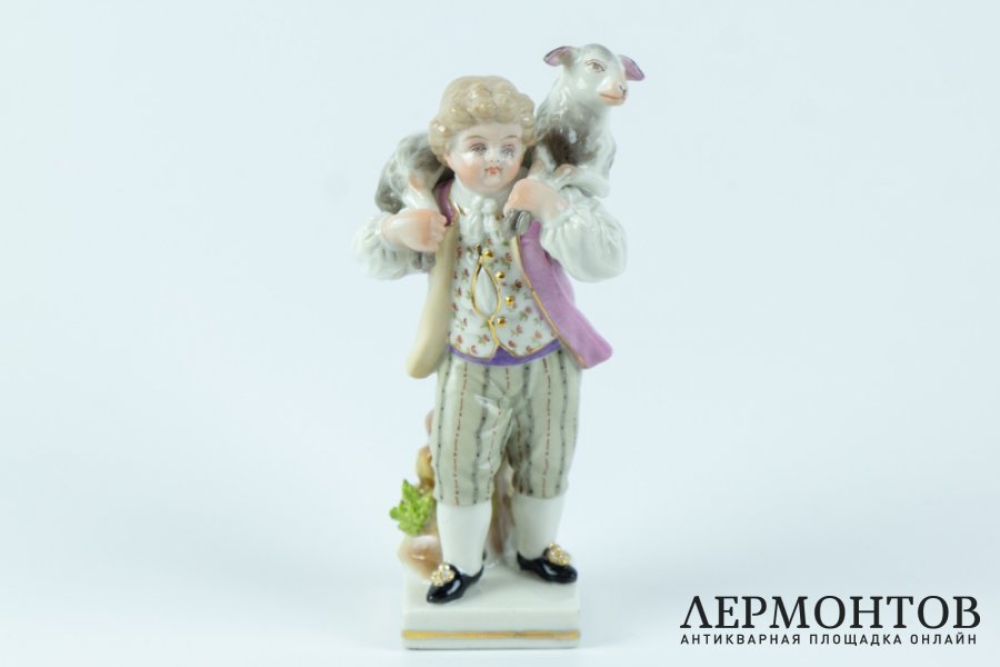 Миниатюра Мальчик с барашком. Германия, Мейсенская фарф. ман-ра, 1920-30-е гг. Фарфор, роспись.