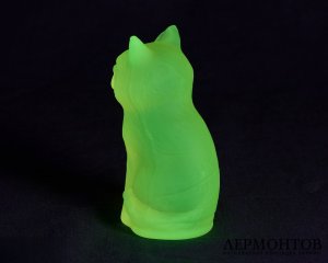 Статуэтка «Кошка». Матовое урановое стекло, Чехия