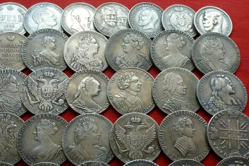 Старинные монеты царской России 1700-1917 гг.: виды, стоимость, анализ каталогов, фото, как купить или продать