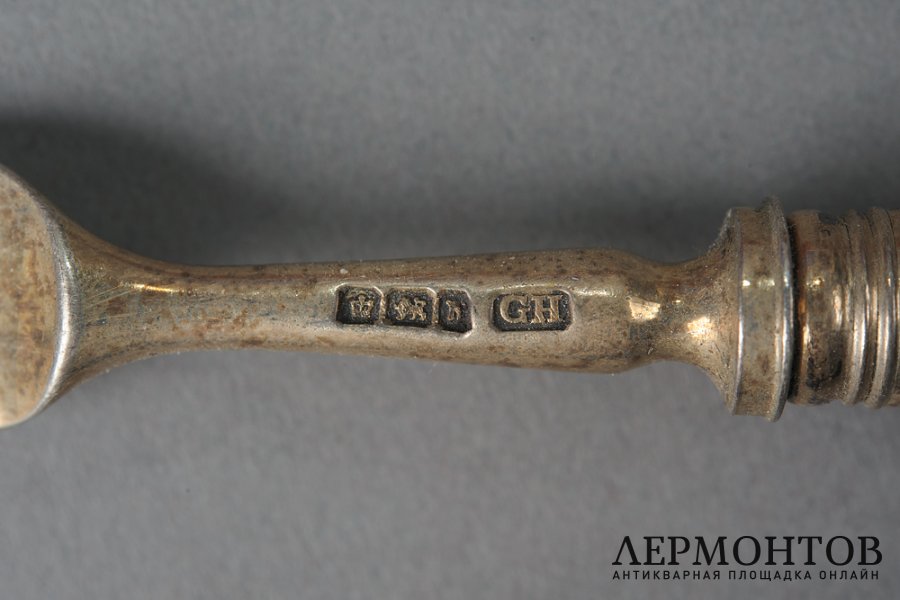 Десертный набор в родной коробке. Англия, Шеффилд, 1903 г. Серебро 925 пробы, штамп. Перламутр.