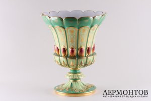 Декоративная ваза с кабошонами. Фарфор, роспись. Российская империя, ИФЗ, XIX век.