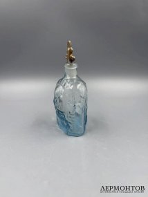 Флакон для духов с пробкой. Цветное прессованное стекло, 1890–1910 годы