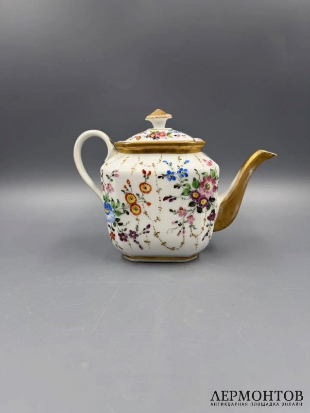Чайник. Фарфор, роспись, золочение, «Старый Париж», Франция, около 1795–1815 годов