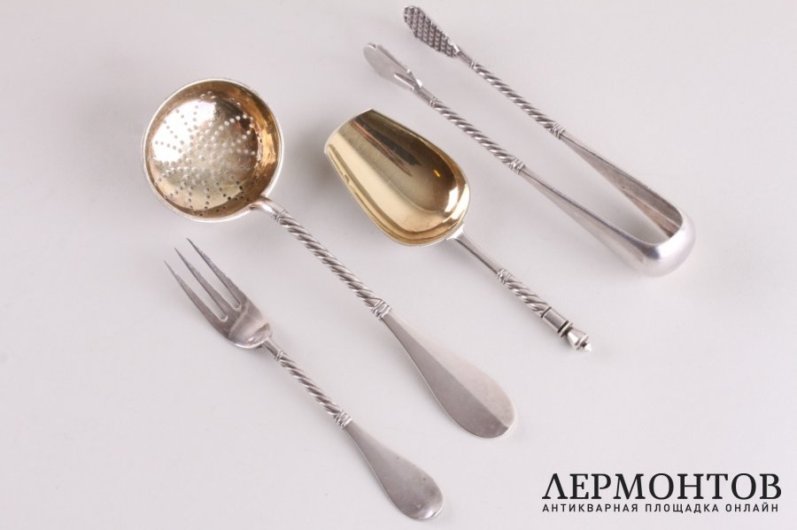 Набор для чая в коробке. Серебро 84 пробы. Российская империя, до 1908 года.
