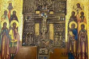 Икона с меднолитым крестом Богоматерь Смоленская Св. Михаил. Россия, к. 19 - н. 20 в.