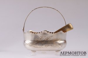 Сахарница с щипцами с узором. Серебро 875 пробы. СССР