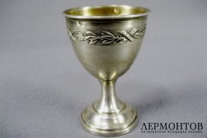 Подарочный набор под яйцо. Серебро 950 пробы. Франция, XIX век.
