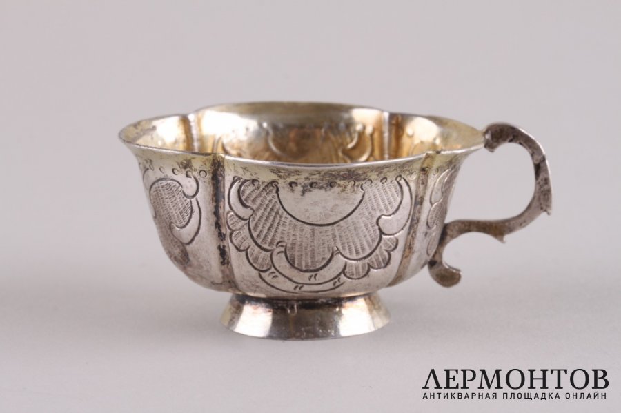 Чарка. Серебро, литье, чеканка, золочение. Российская империя, Москва, 1779 год.