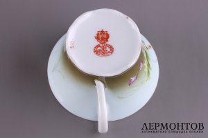 Чайная пара с изображением колокольчиков. Россия, завод Гарднера, XIX в.