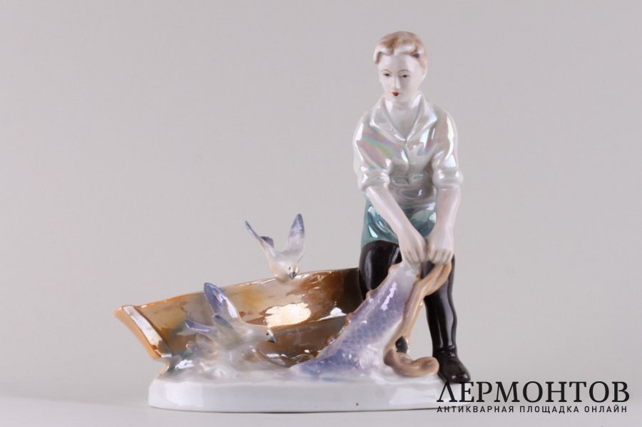 Статуэтка Рыбак. Германия, 1960-е гг. Фарфор, роспись.