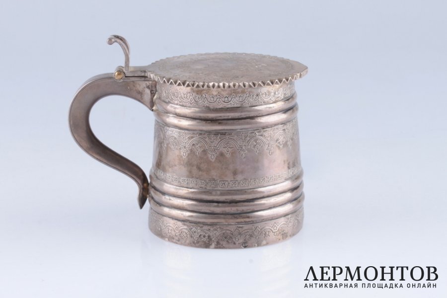 Кружка в неорусском стиле. Россия,  1886 г., мастер А.Ф. Серебро 84.
