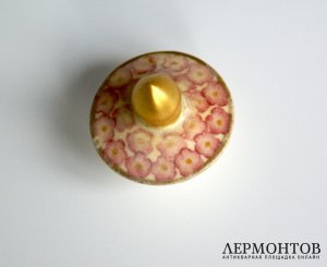 Декоративная лейка из лепного фарфора. Англия, 19 век