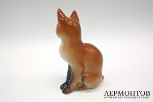 Статуэтка Лиса. Фарфор, роспись. СССР, ЛФЗ, 1970-80е гг.