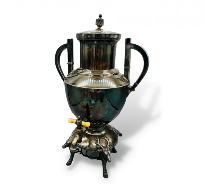 Бульотка с оленями. Металл, серебрение, Meriden Silver Plate Co., США, конец 19 века