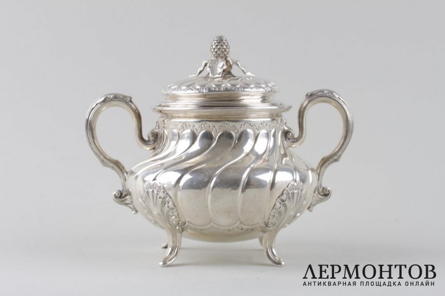 Сахарница в стиле рококо. M. Martin. Серебро 950 пробы. Франция