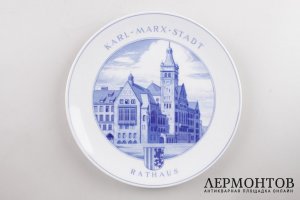 Тарелка Карл Маркс Штадт. Мейсен. Фарфор. Германия. XX в.