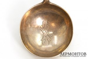 Ложка для меда или варенья. Российская Империя, 1880-е гг. Серебро 84 проба.