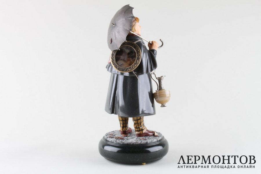 Скульптура Коллекционер антиквариата. Камнерезная работа. Екатеринбург.