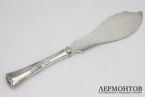 Нож для рыбы, лопатка в стиле модерн. Серебро 84 пробы. Россия, Хлебников, 1908-1917