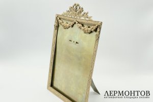 Рaмка для фoтoгpaфии Неоклaсcика. Фpaнция, нaч. 20 в. Бронзa, латунь, литье, чeканкa.