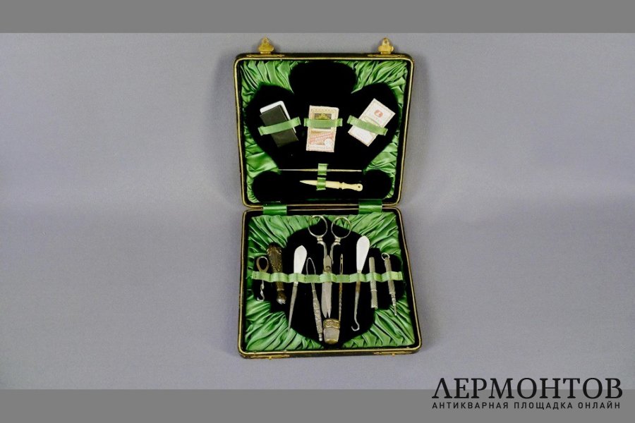 Набор для рукоделия. Серебро, сталь, перламутр, кость. Англия, рубеж XIХ-ХХ веков.
