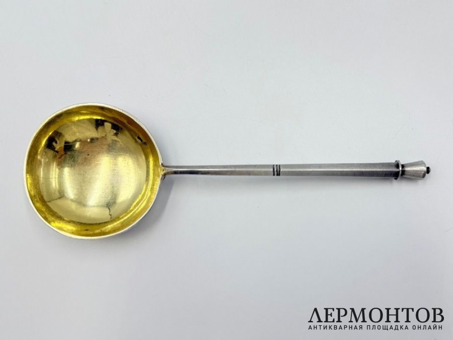 Ложка для меда и варенья в ст. Модерн. Россия, 1900-е гг. Серебро 84 пробы.