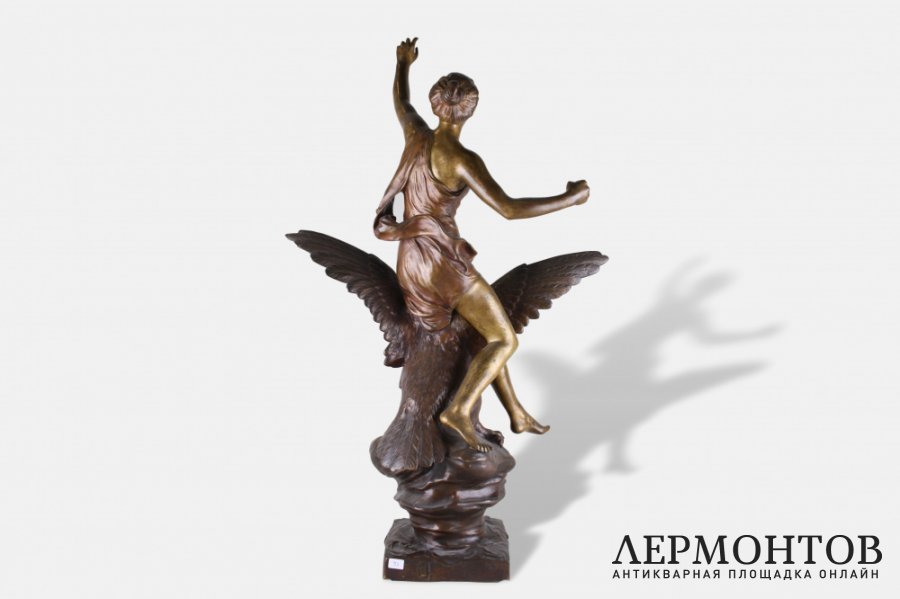 Скульптура Геба и орел Зевса. Скульптор J.Levasseur. Бронза.Франция.