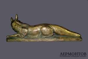 Лиса. Шамот. Франция, 20-е годы ХХ века. Размеры 80х27х14 см.
