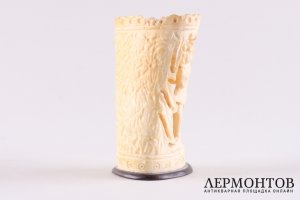 Карандашница Фигуристка. Кость, рог. СССР, 1950е-60е гг.