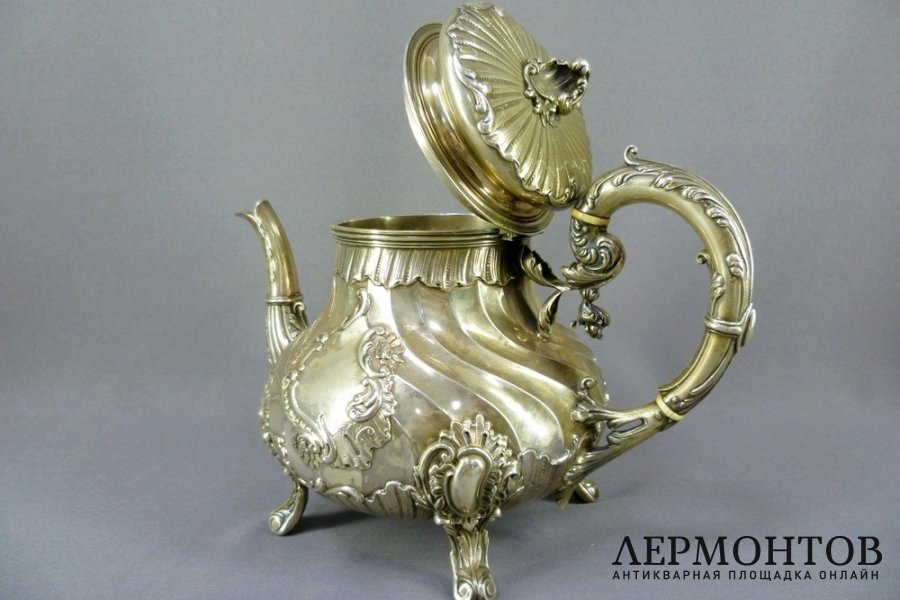 Чайно-кофейный сервиз. Серебро 950 пробы. Франция, XIX век.