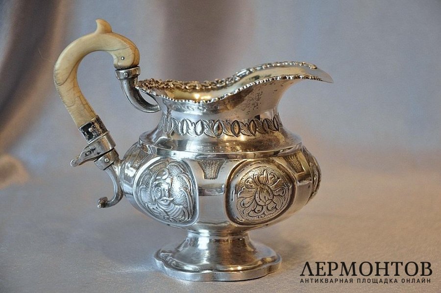 Молочник. 1840 год. Серебро 84. Российская империя