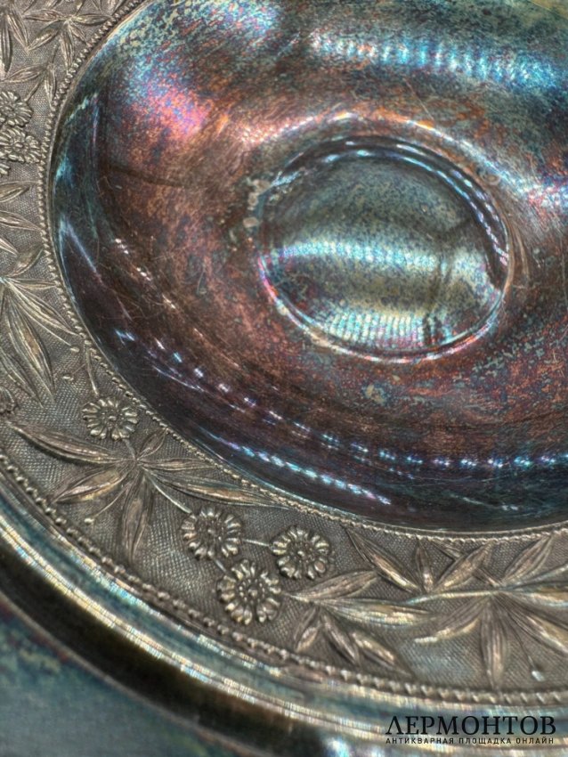 Блюдо для сервировки с маскаронами. Металл, серебрение, Bridgeport Silver Co., США, начало 20 века