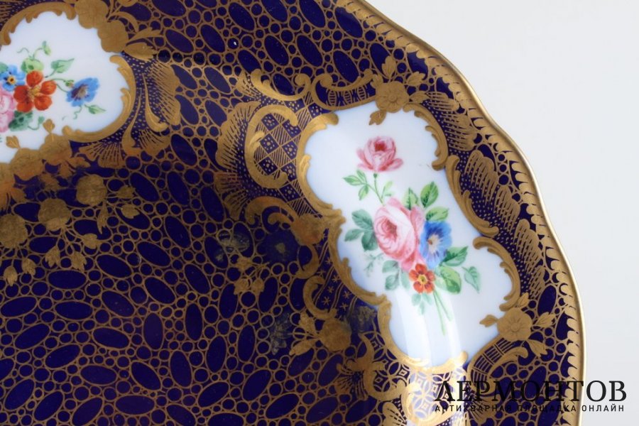 Тарелка обеденная из Кобальтового сервиза. ИФЗ, 1855-1881 годы.