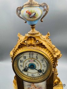 Каминные часы с парными канделябрами. Japy Frères, Франция, 1880–1890 годы
