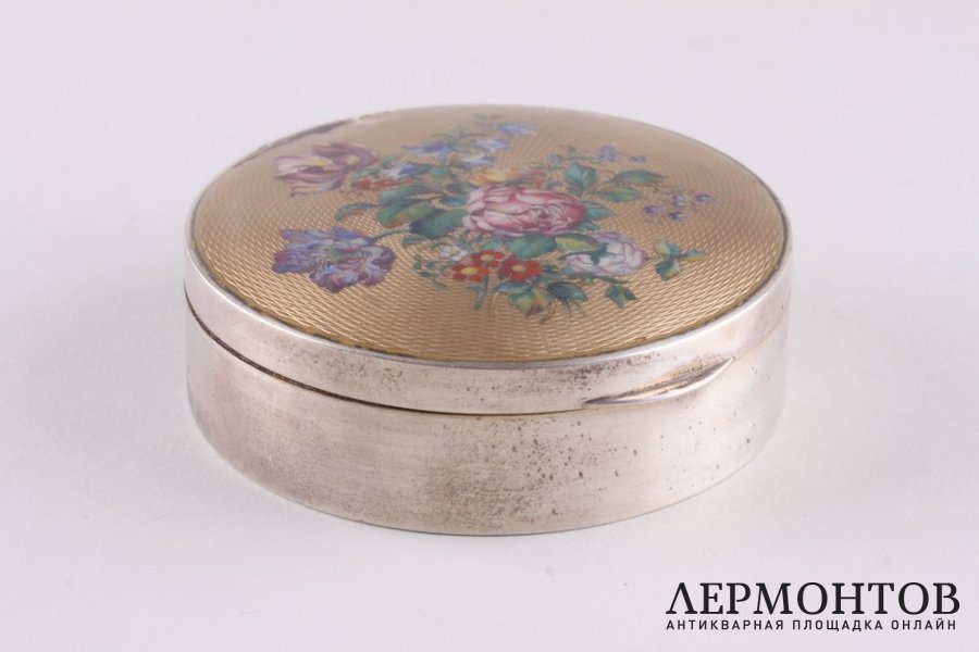 Шкатулка с эмалью гильоше. Серебро 900 пробы. Австрия.