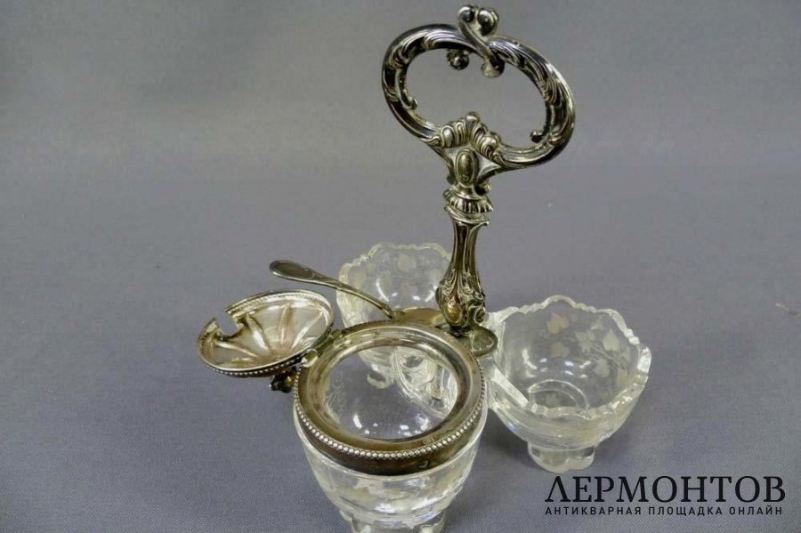 Прибор для специй. Серебро 950, стекло. Франция, XIX век. 