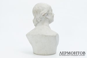 Бюст Михаила Васильевича Ломоносова. СССР, Ленинградский фарфоровый завод, 1950-е гг.