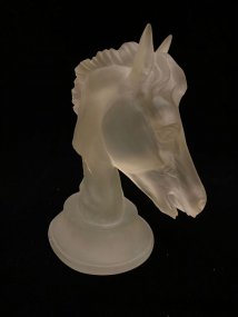 Статуэтка Лошадь. Франция, Baccarat, 20 век. Стекло.