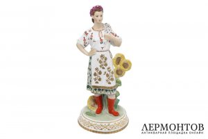 Скульптура. Украинка. Дулевский фарфоровый завод, Бржезицкая А.Д. 1960-70 гг,