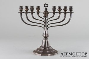 Ханукальный подсвечник в стиле ар-деко. Серебро 925 пробы. Западная Европа.