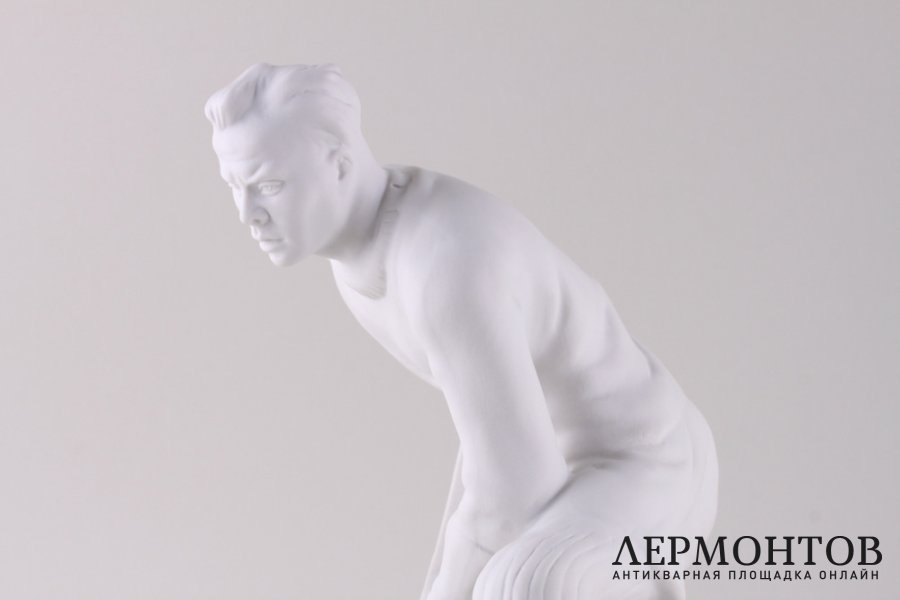Статуэтка Хоккеист. Чехия, мануфактура Royal Dux, 2000-е гг. 