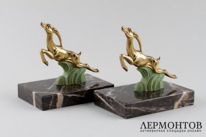Упоры для книг в виде скачущих ланей. Бронза, литье, золочение. Европа, 1930-50-е гг.